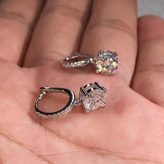 Chic desing diamond huggie earrings