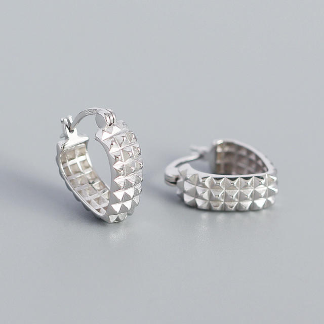 S925 rivet heart huggie earrings