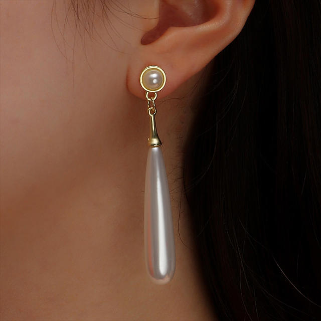 Faux pearl dropped earrings