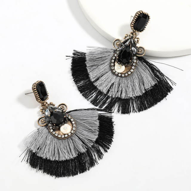 Diamond fan-shaped tassel earrings