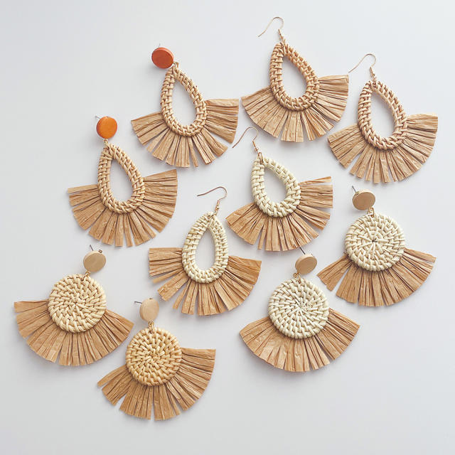 New hand-woven raffia earrings