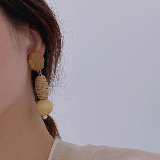 Fashion hand-woven rattan earrings