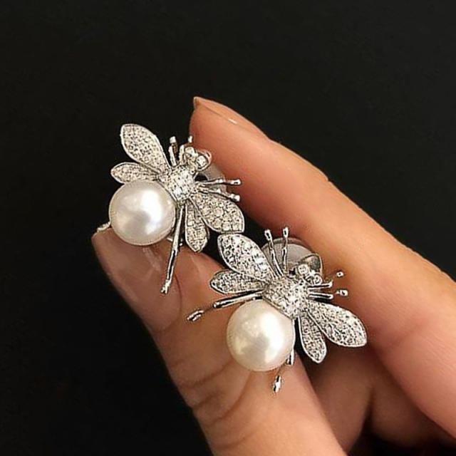 Vintage faux pearl bee shaped ear studs