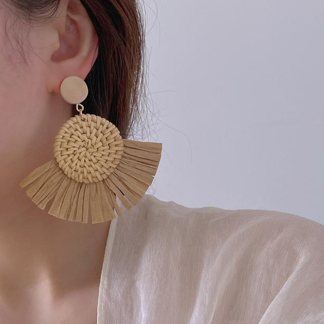 New hand-woven raffia earrings