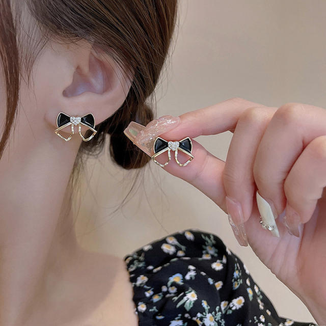 Korean fashion enamel white black bow cute ear studs