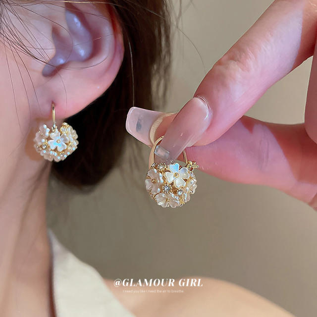 INS pearl flower ball shape huggie earrings