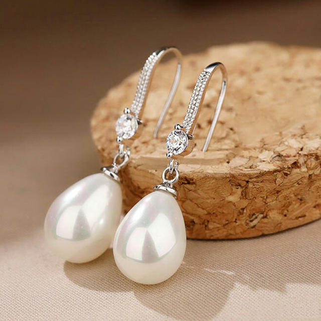 Elegant drop pearl dangle earrings