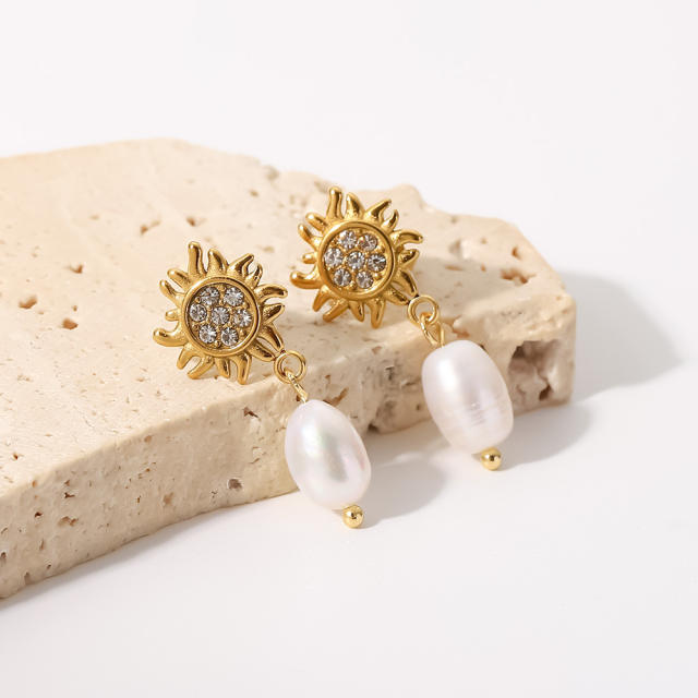 18KG stainless steel sunflower pearl earrings