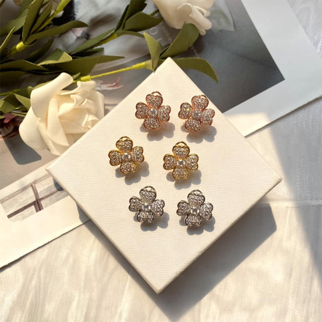 Pave setting cubic zircon clover earrings