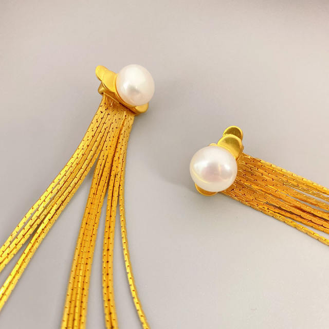 Luxury pearl chain tassel earrings
