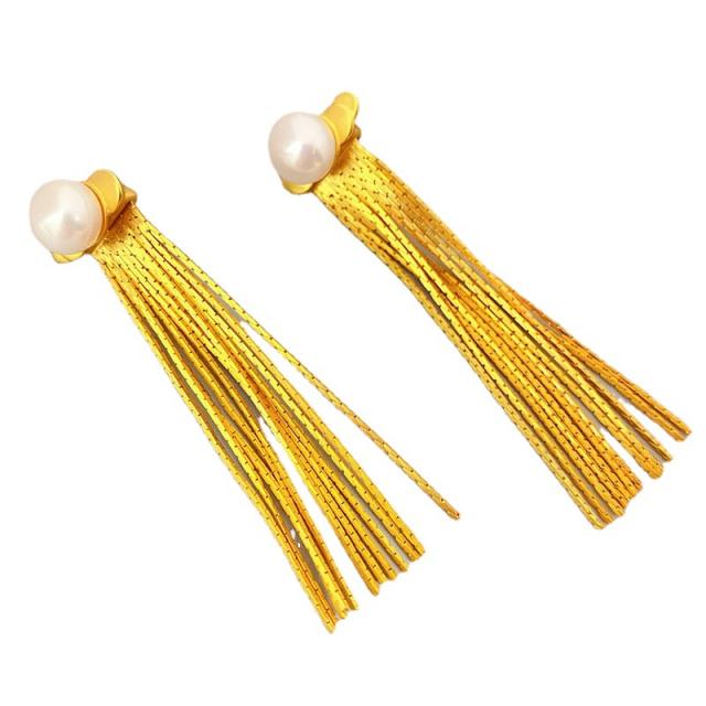 Luxury pearl chain tassel earrings