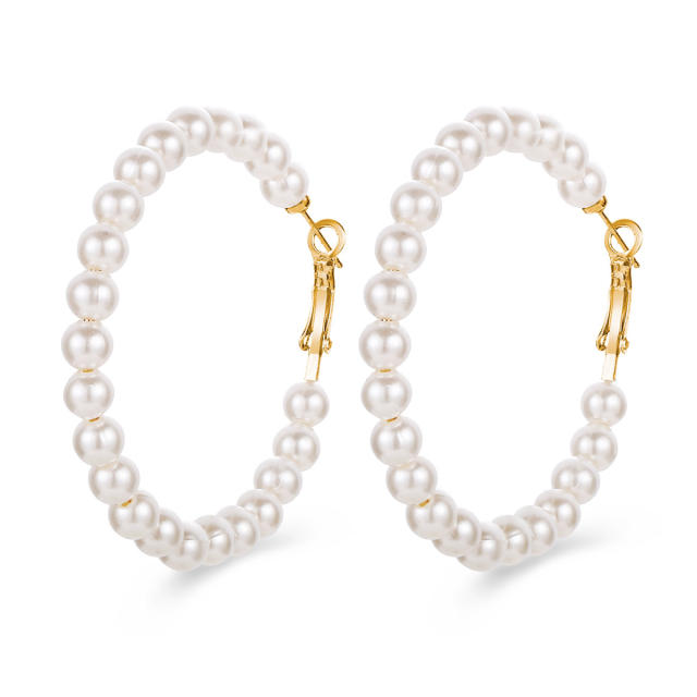 Elegant vintage pearl earrings