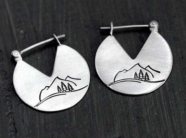 Creative design peak earrings for women