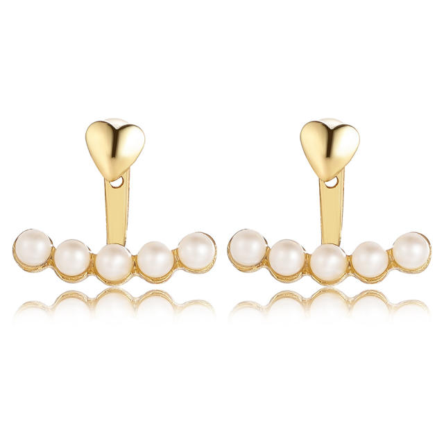 Elegant vintage pearl earrings