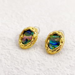 18KG color shell statement ear studs