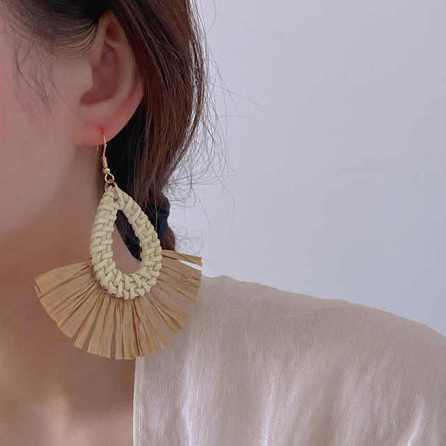 New hand-woven raffia earrings