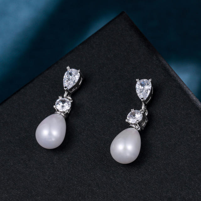 Elegant pearl drop earrings for wedding