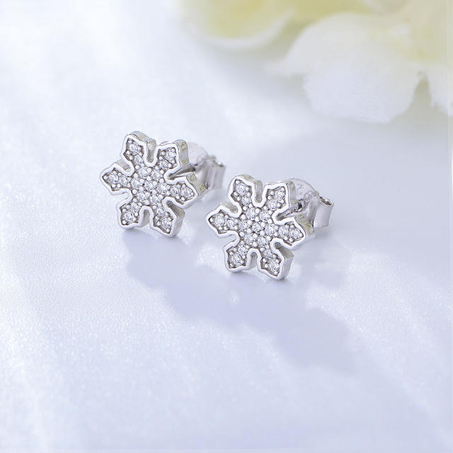 S925 sterling silver cubic zircon snowflake ear studs