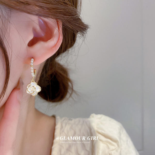 Silver needle camellia flower dangle earrings