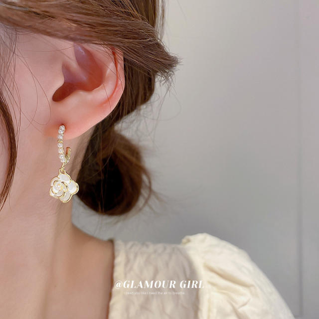 Silver needle camellia flower dangle earrings