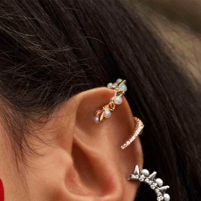 Fashion rhinestone pearl rivet ear cuff