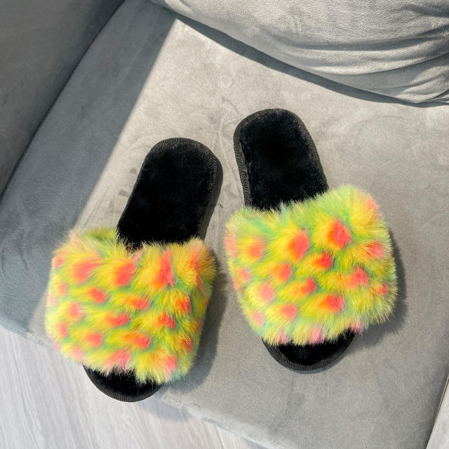 Color polka dots fluffy slippers