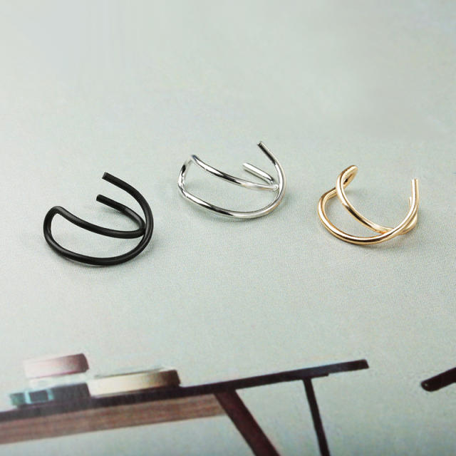 Double C ear cuff