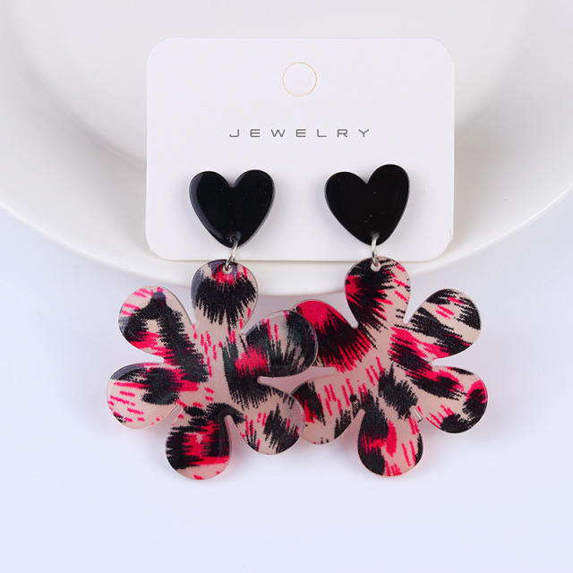 Acrylic leopard pattern flower earrings