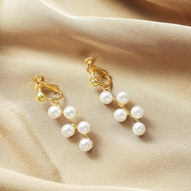 Baroque pearl clip on earrings