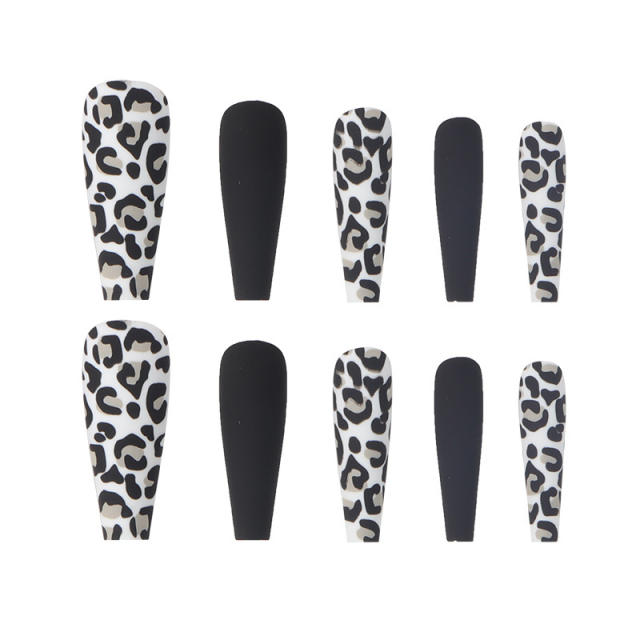 Sexy leopard grain black false nails