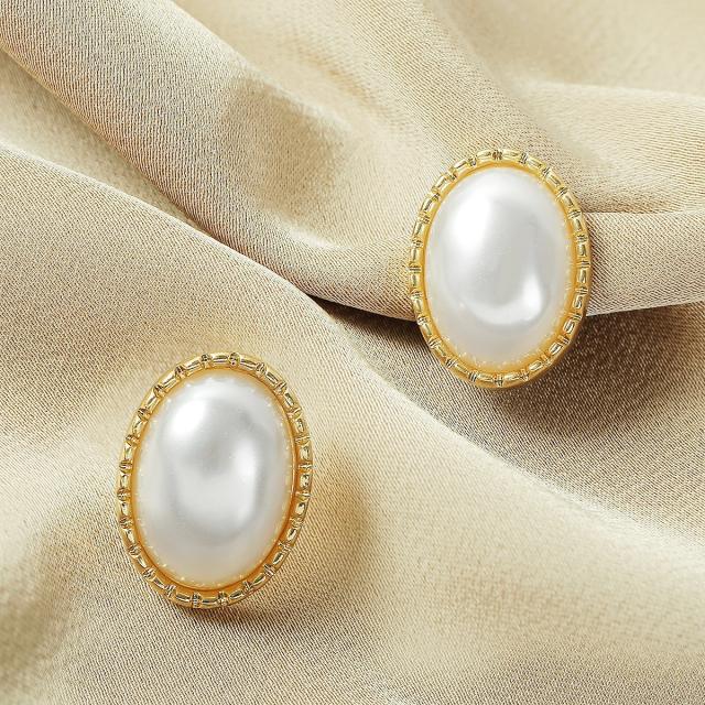 Baroque pearl clip on earrings