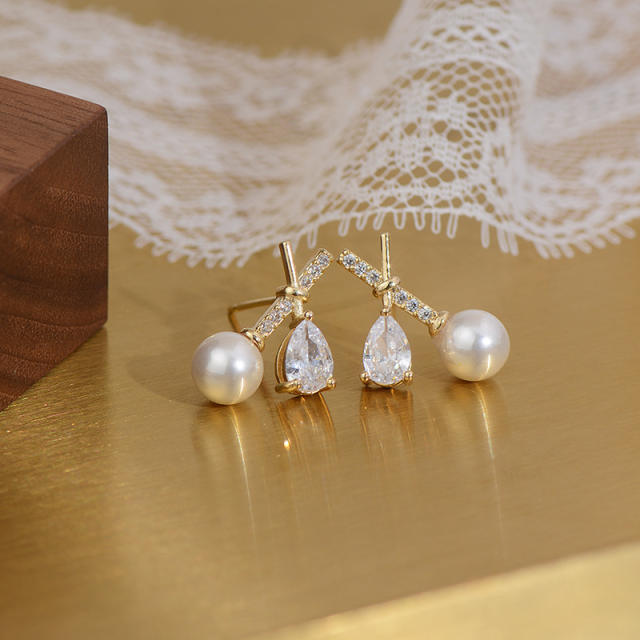 Elegant drop cubic zicon pearl ear studs