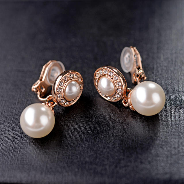 Baroque pearl clip on earrings