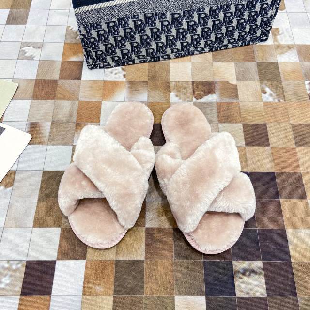 Autum winter fluffy slippers