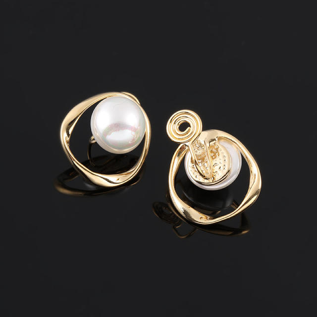 Pearl clip on earrings