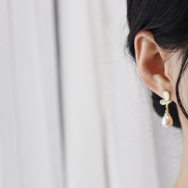 Elegant pearl drop butterfly earrings