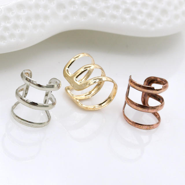 3 ring hollow one piece ear cuff