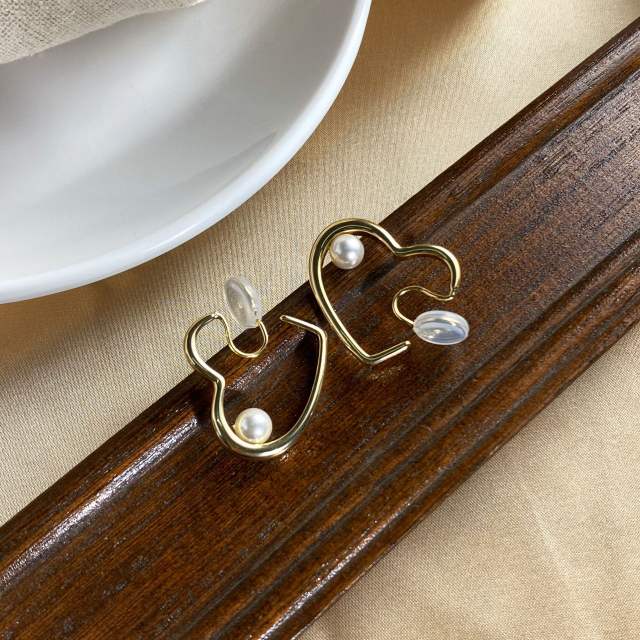Pearl heart clip on earrings