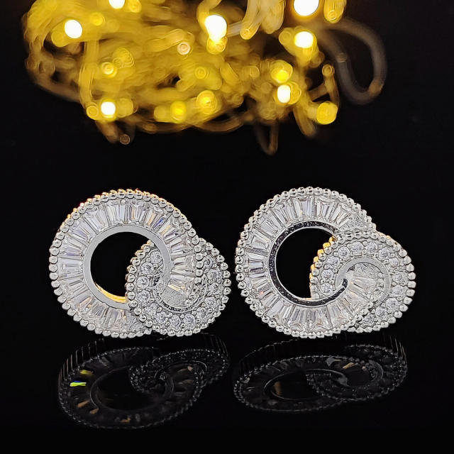 Delicate white color cubic zircon ear studs