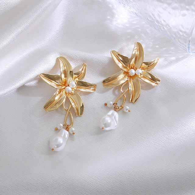 Wish hot sale metal bloom flower pearl drop earrings