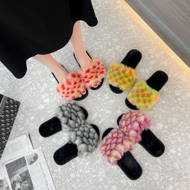 Color polka dots fluffy slippers