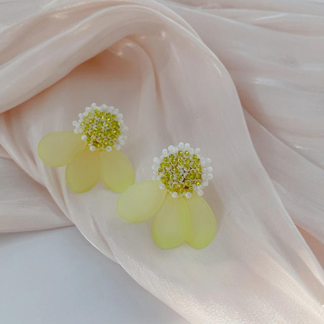 Fresh color beaded flower sweet women earrings