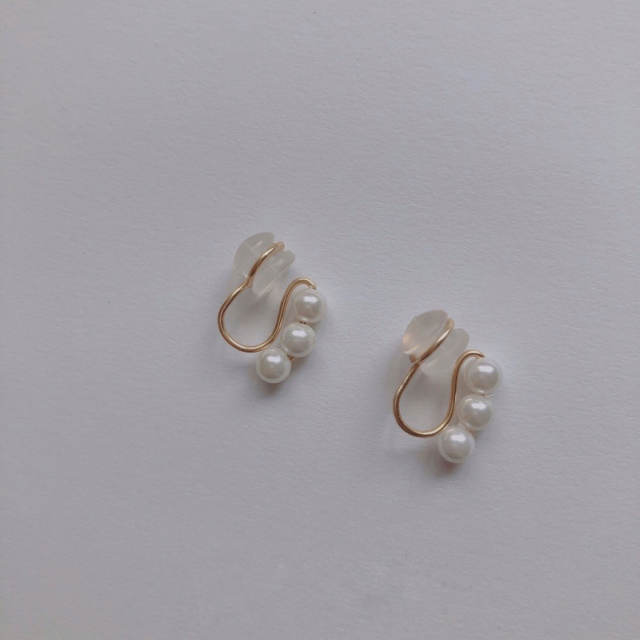 Pearl clip on earrings