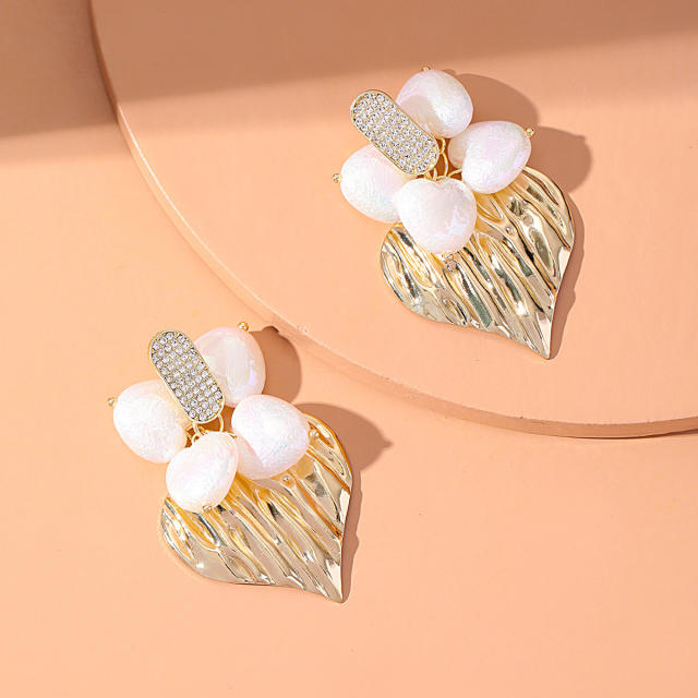 Occident fashion metal heart pearl earrings