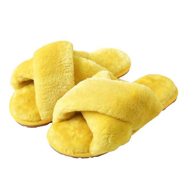 Fluzzy house slippers