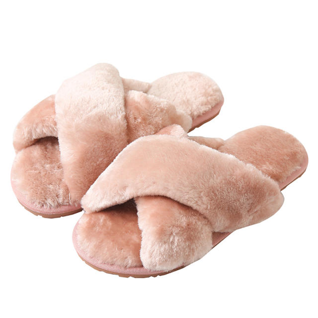 Fluzzy house slippers