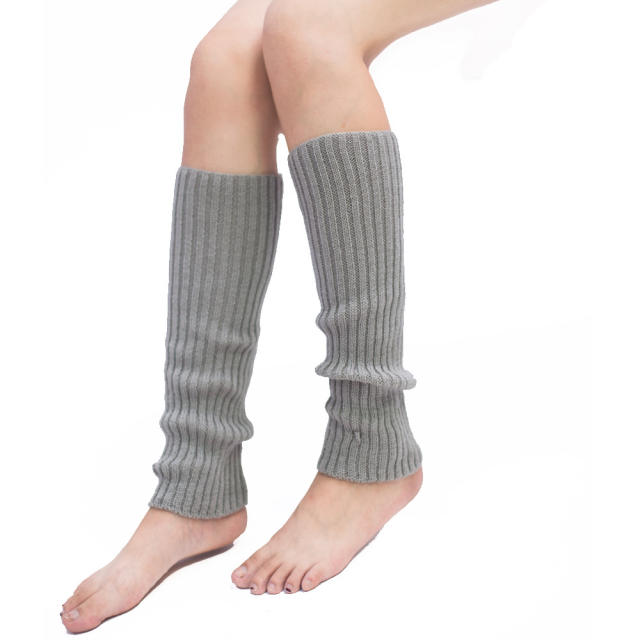 Popular plain color knitted knee high socks dance socks