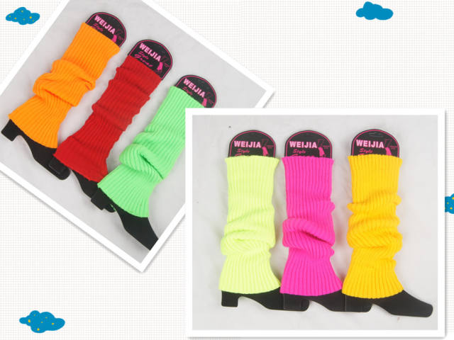 Popular plain color knitted knee high socks dance socks