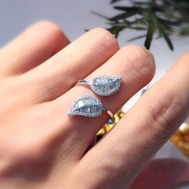 Delicate full diamond leaf shape wedding rings