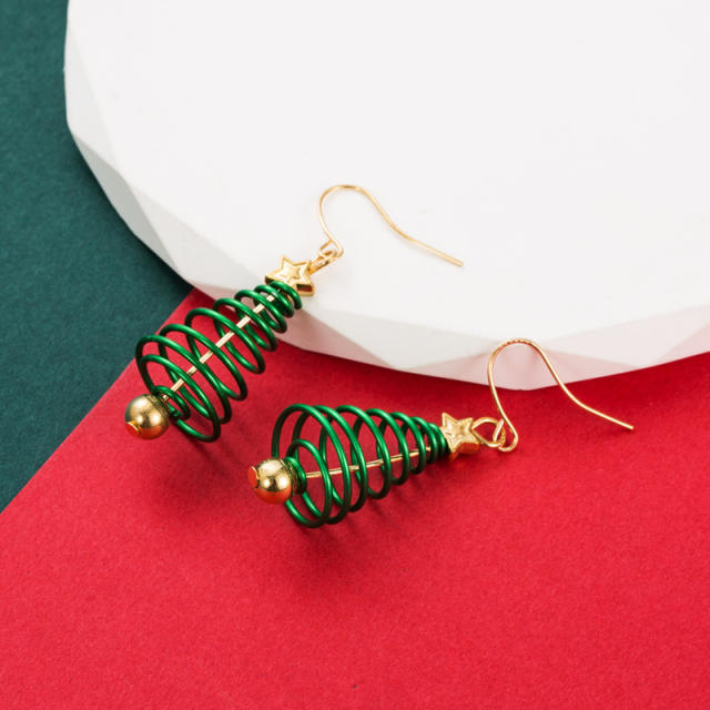 Creative green color christmas tree earrings